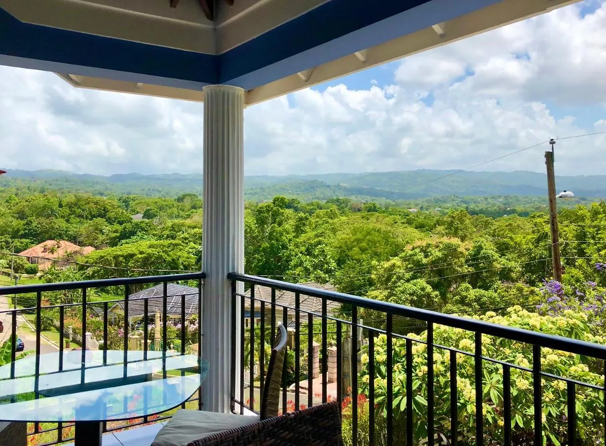 The Blue House Boutique Bed & Breakfast Bed & Breakfast Ocho Rios