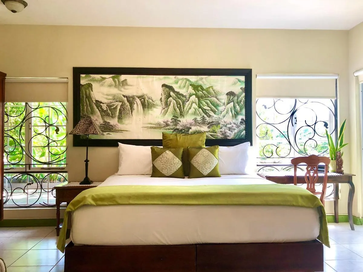 The Blue House Boutique Bed & Breakfast Bed & Breakfast Ocho Rios