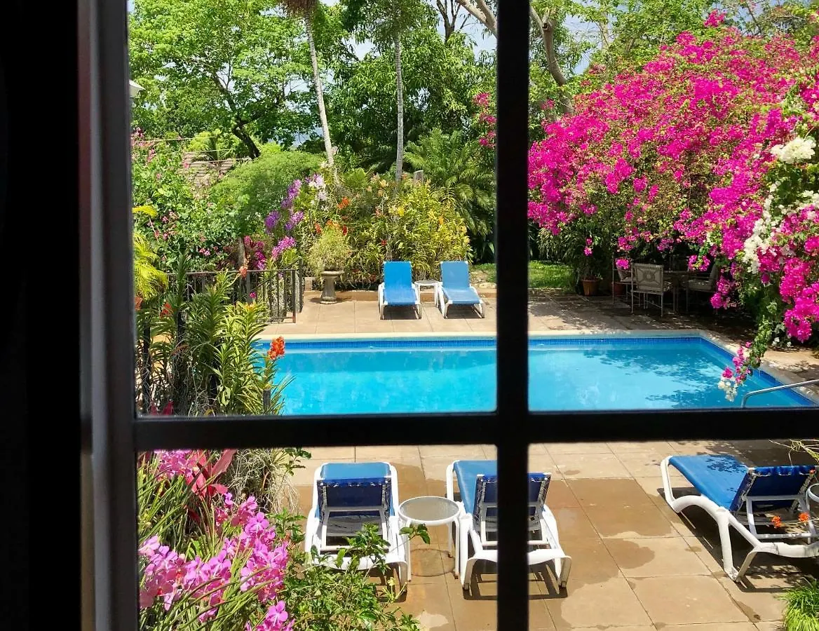 The Blue House Boutique Bed & Breakfast Bed & Breakfast Ocho Rios Jamaica