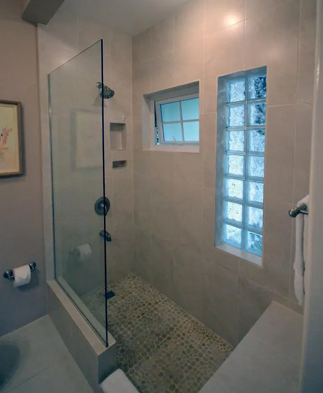 The Blue House Boutique Bed & Breakfast Bed & Breakfast Ocho Rios