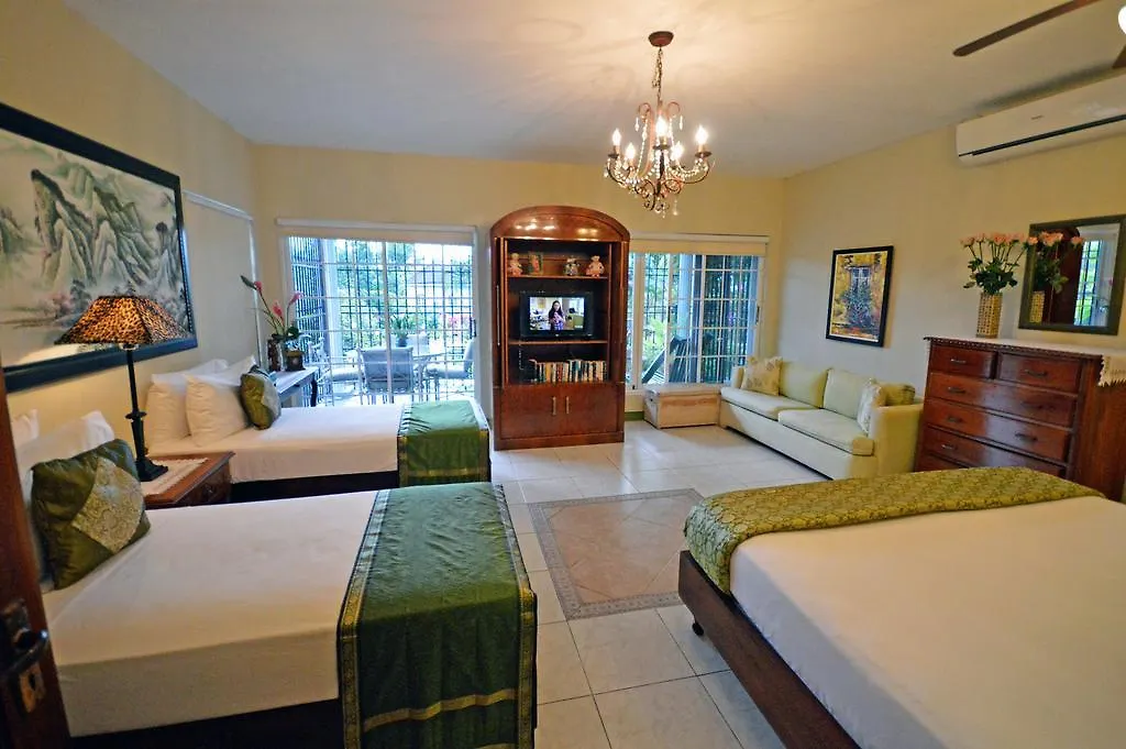 The Blue House Boutique Bed & Breakfast Bed & Breakfast Ocho Rios