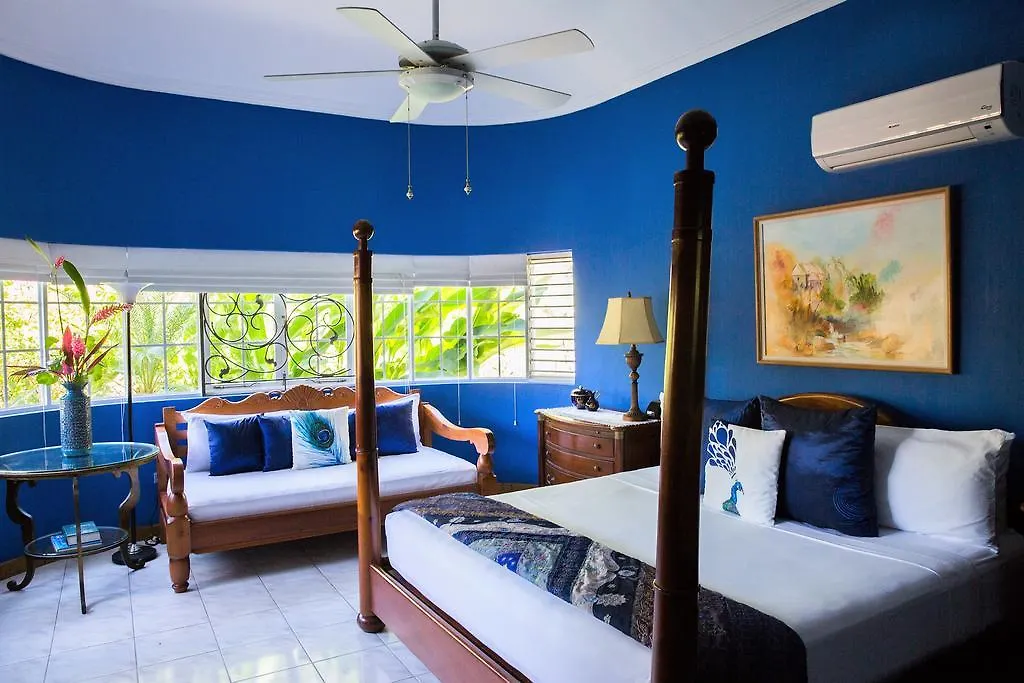 The Blue House Boutique Bed & Breakfast Bed & Breakfast Ocho Rios