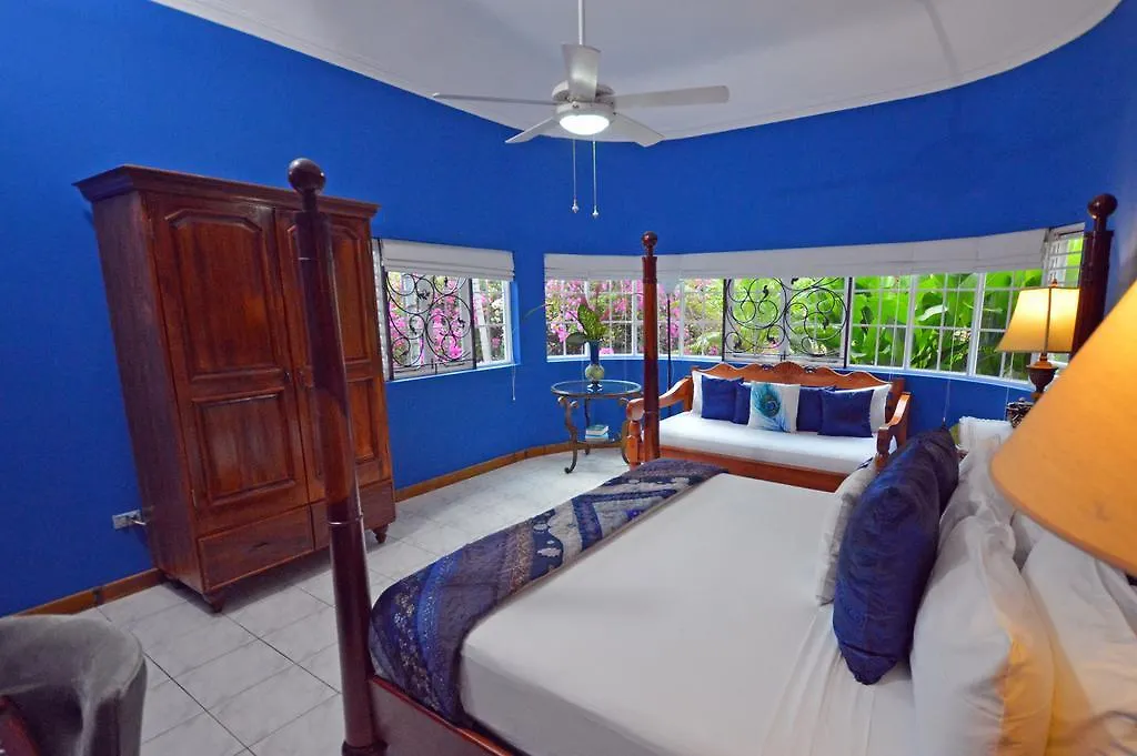 *****  Bed and Breakfast The Blue House Boutique Bed & Breakfast Ocho Rios Jamaika