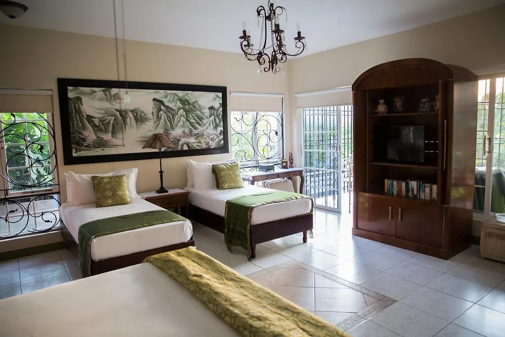 The Blue House Boutique Bed & Breakfast Bed & Breakfast Ocho Rios