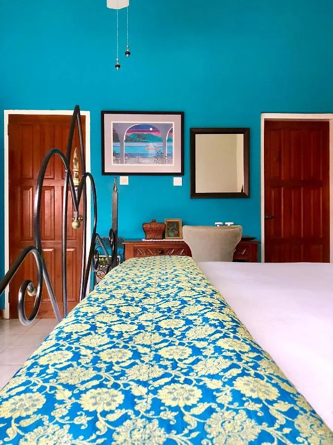 The Blue House Boutique Bed & Breakfast Bed & Breakfast Ocho Rios 5*,